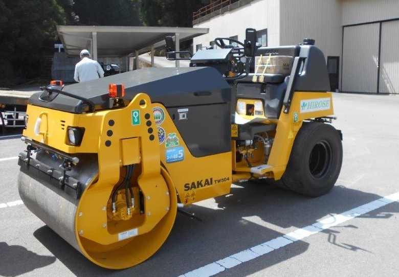 酒井重工業　振動ローラーTW504納車しました✨✨